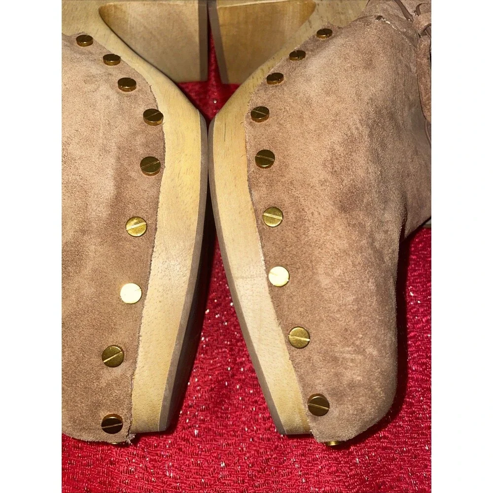 Veronica Beard Dacey Buckle Suede Clogs size 11M USA women Tan Pecan Wood Metals